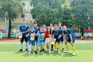 “足”够精彩！星空（中国）集团“足”梦大龙街首届五人制男子公益足球赛